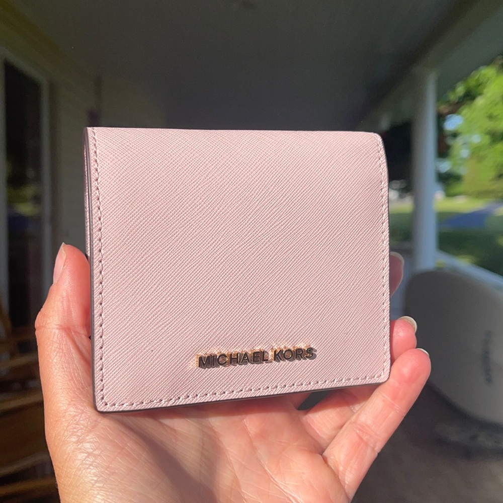Light Pink Michael Kors Bi-fold Wallet